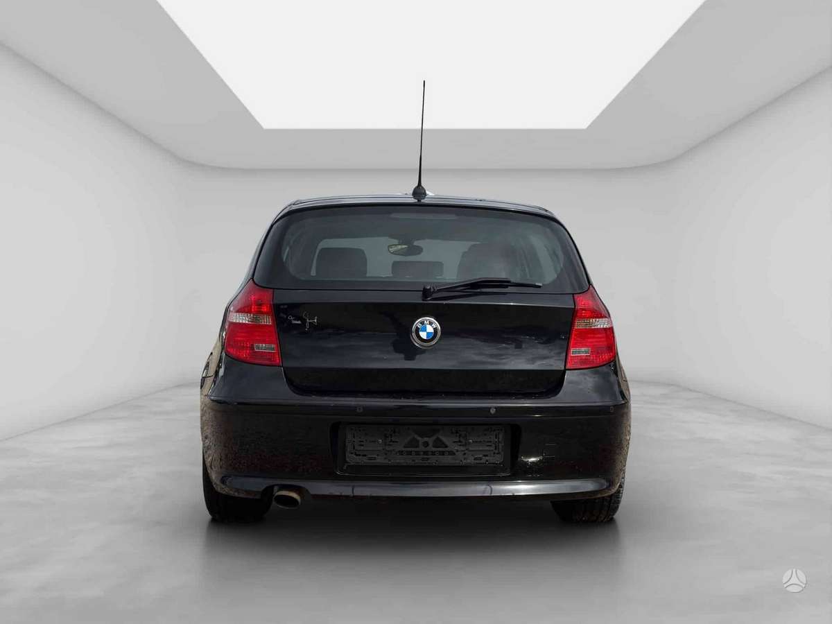 BMW 118, 2.0 l., hatchback