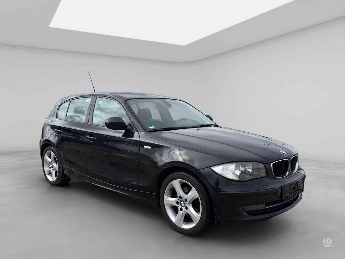 BMW 118, 2.0 l., Хэтчбек
