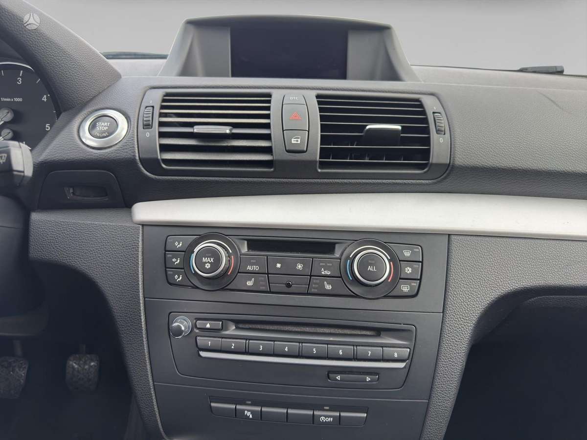 BMW 118, 2.0 l., Хэтчбек