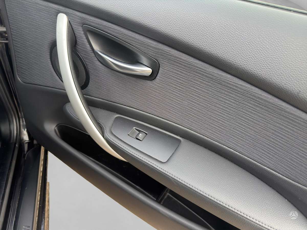 BMW 118, 2.0 l., hatchback