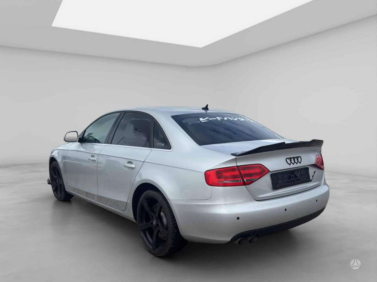 Audi A4, 2.0 l., Седан