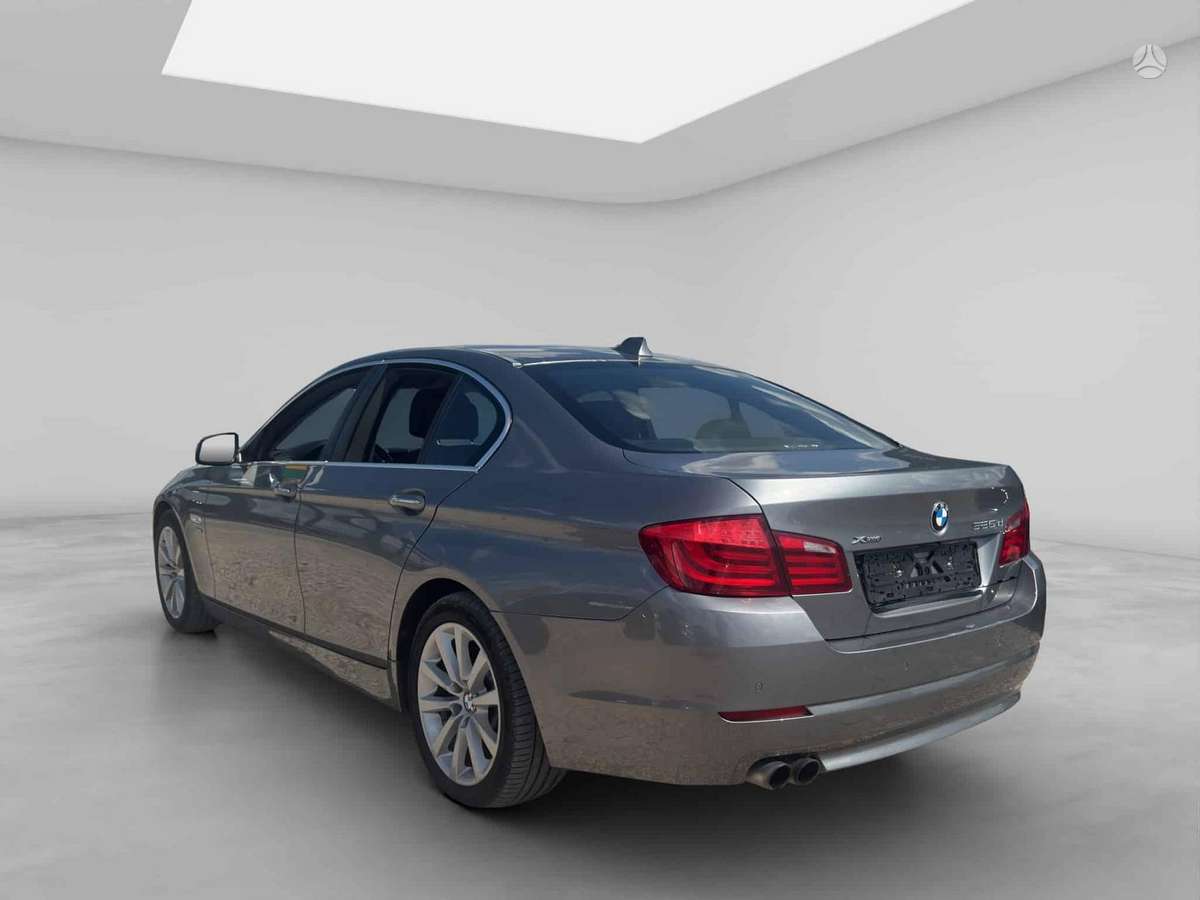 BMW 525, Универсал