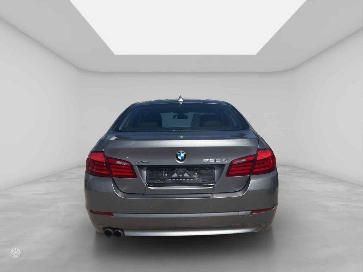 BMW 525, Универсал