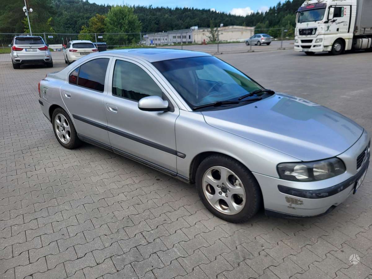 Volvo S60, 2.4 l., Седан