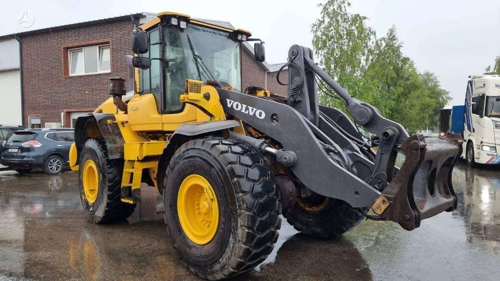 Volvo L 120 G, frontal loader
