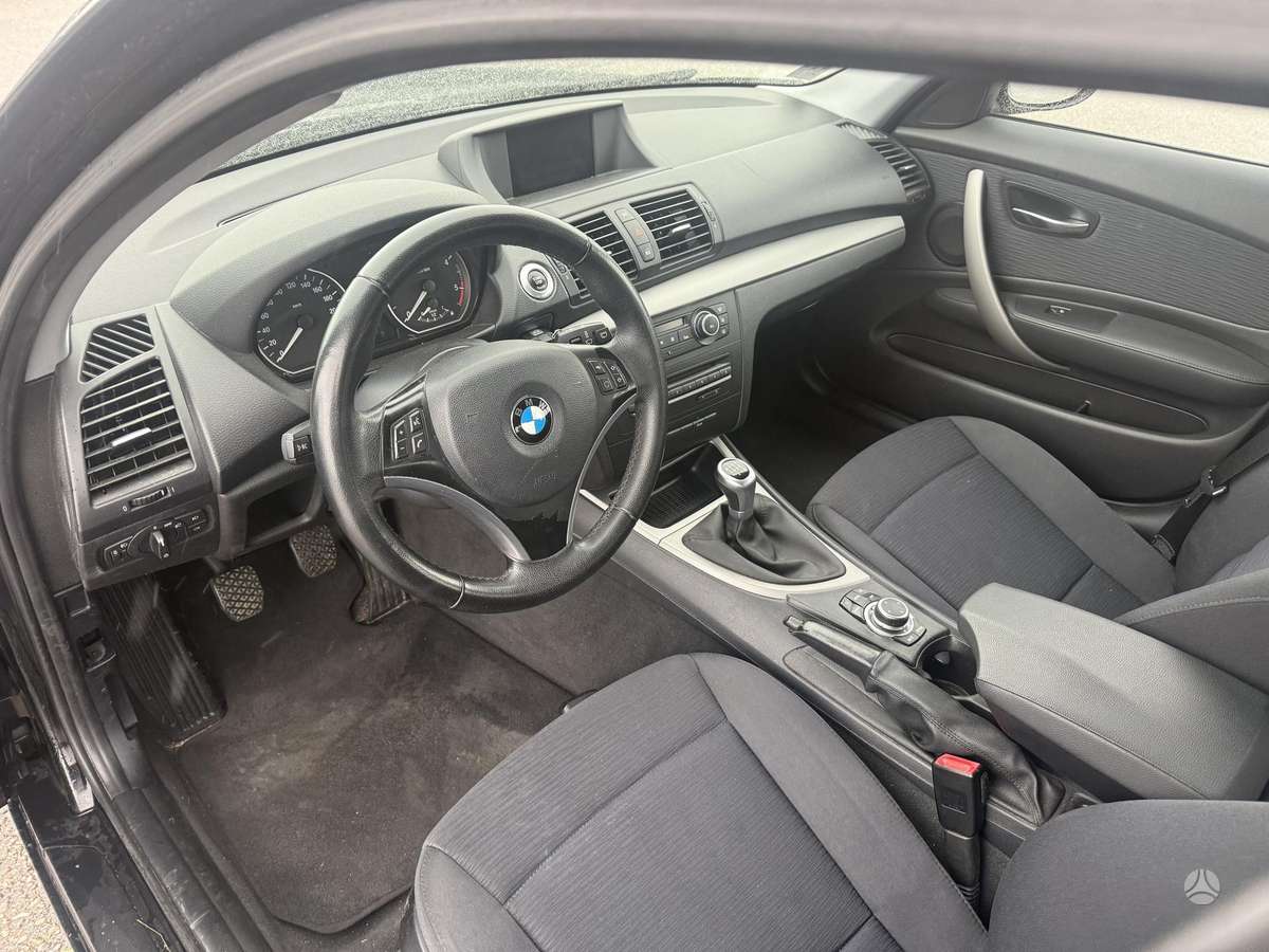 BMW 116, 2.0 l., Хэтчбек