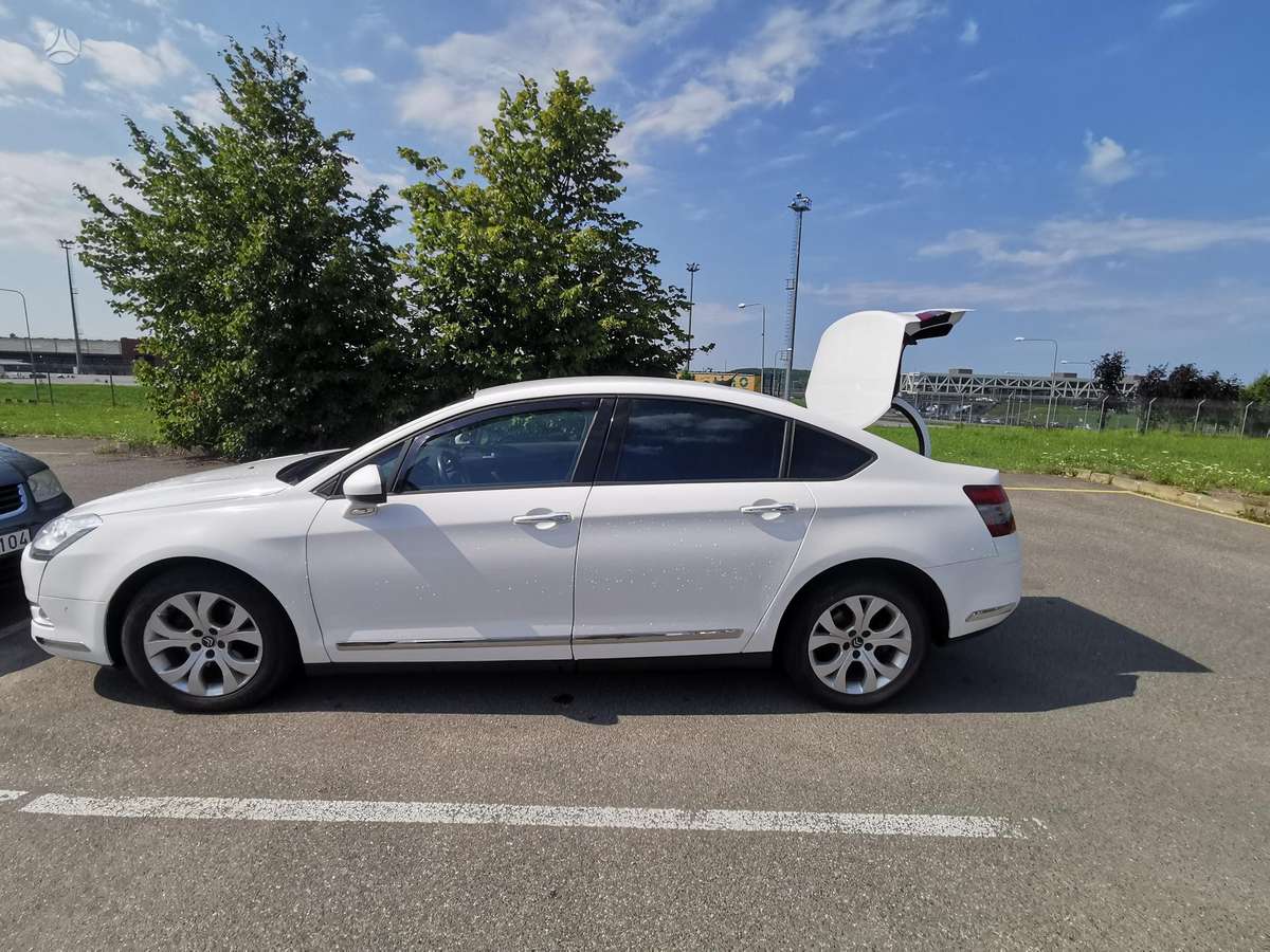 Citroen C5, 2.0 l., Седан