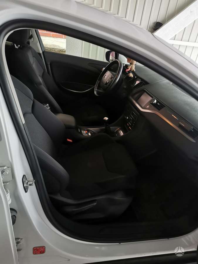 Citroen C5, 2.0 l., Седан
