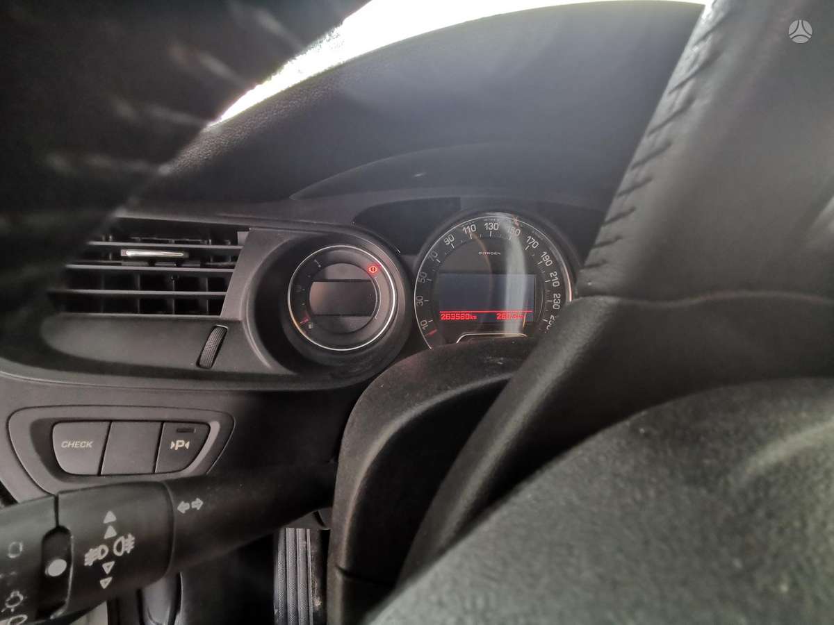Citroen C5, 2.0 l., Седан
