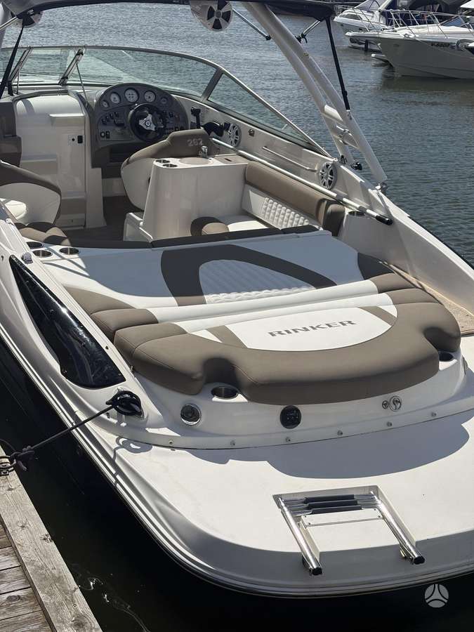 Rinker 262 captiva Rinker 262 captiva, yachts / cruisers