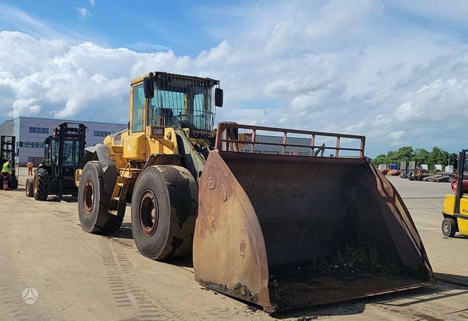 Volvo L 120 E, frontal loader