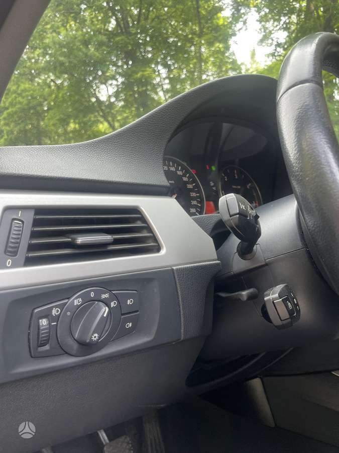 BMW 320, 2.0 l., universalas