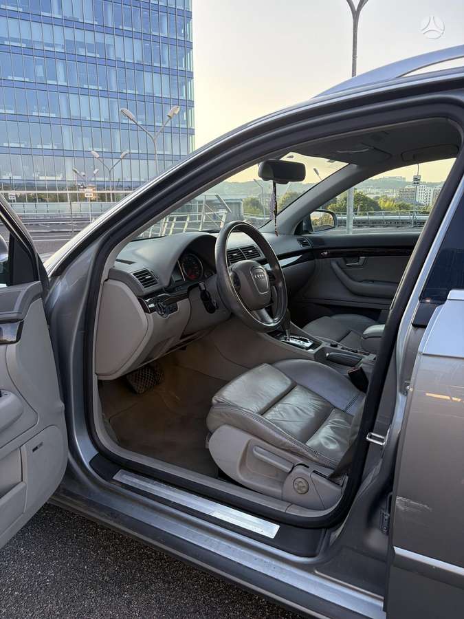 Audi A4, 3.0 l., universalas