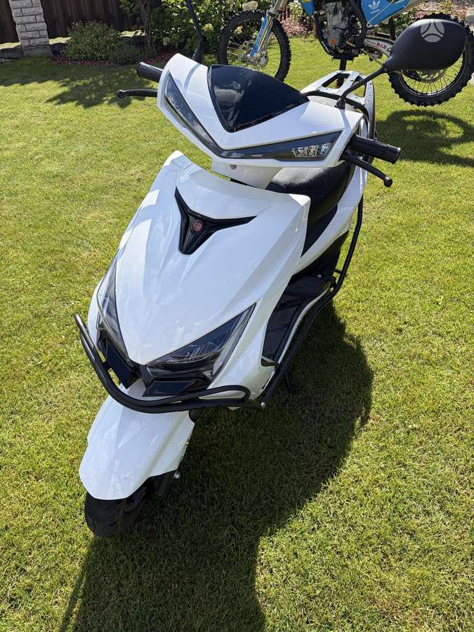 Yamaha Cygnus 50cc, мотороллеры / мопеды