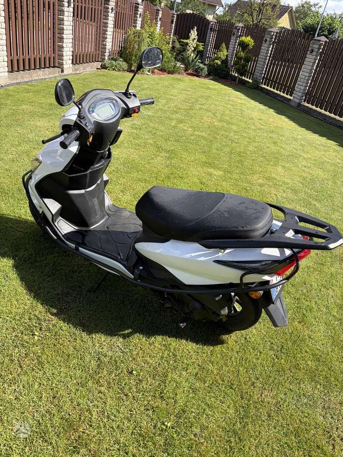 Yamaha Cygnus 50cc, мотороллеры / мопеды