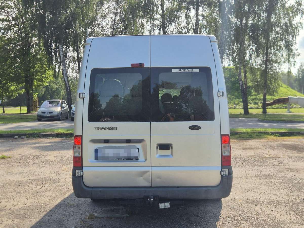 Ford Transit, passenger minibus