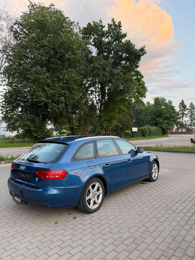 Audi A4, 2.0 l., universalas