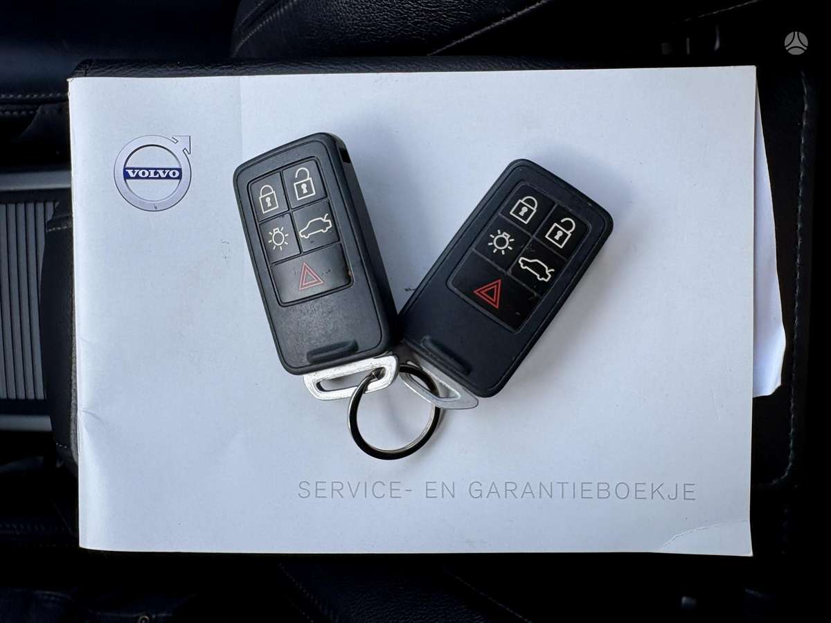 Volvo V40, 2.0 l., hatchback