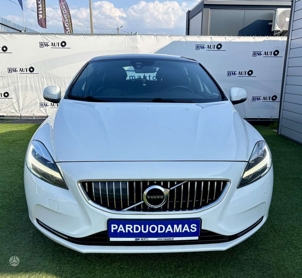 Volvo V40, 2.0 l., hatchback