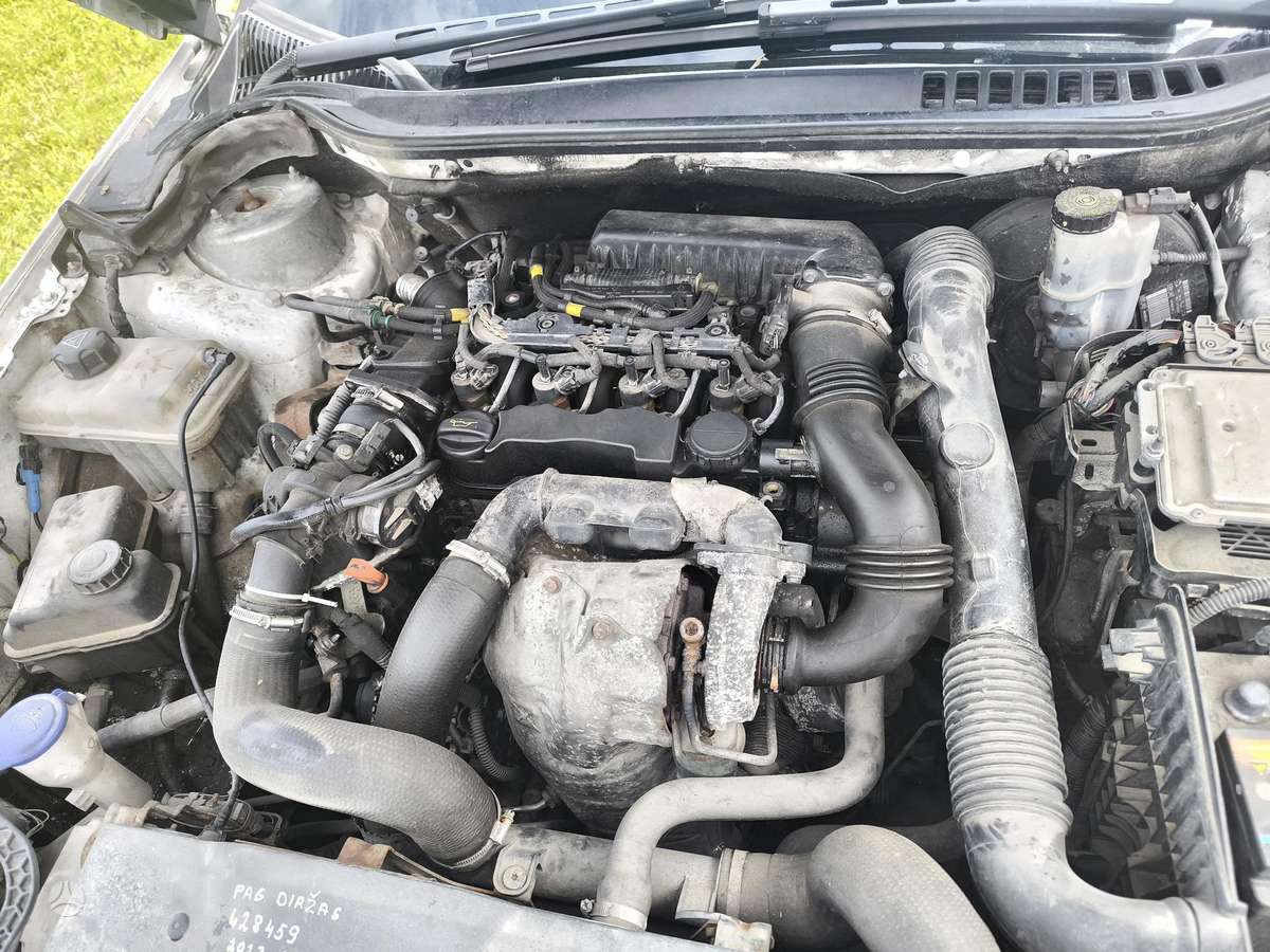 Citroen C5, 1.6 l., Седан