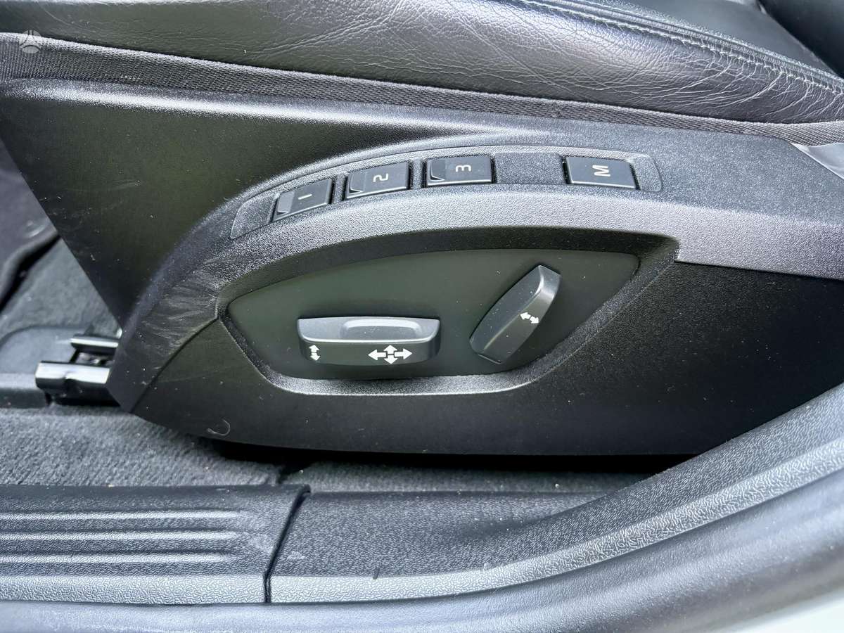 Volvo V40, 2.0 l., Хэтчбек