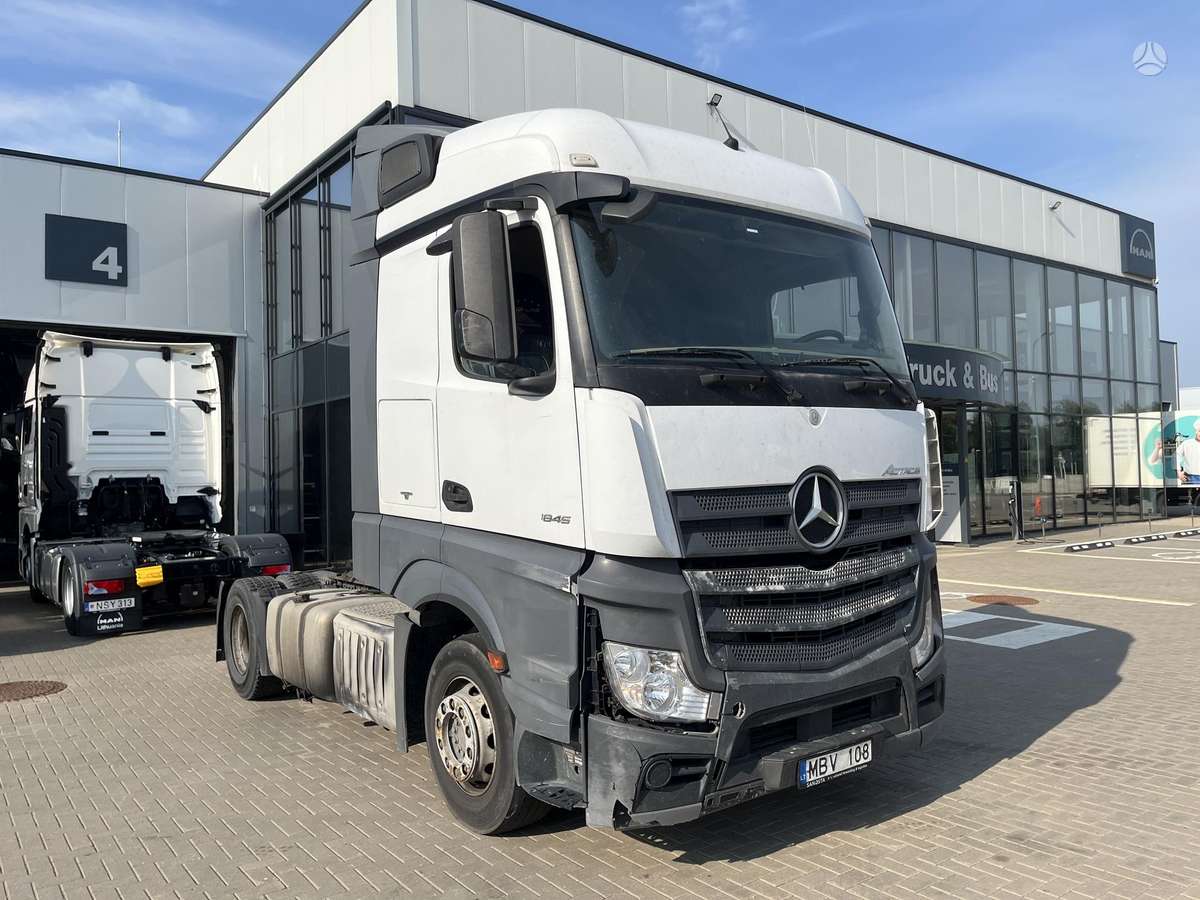 Mercedes-Benz Actros 1845 LS  (0661), double sleeper