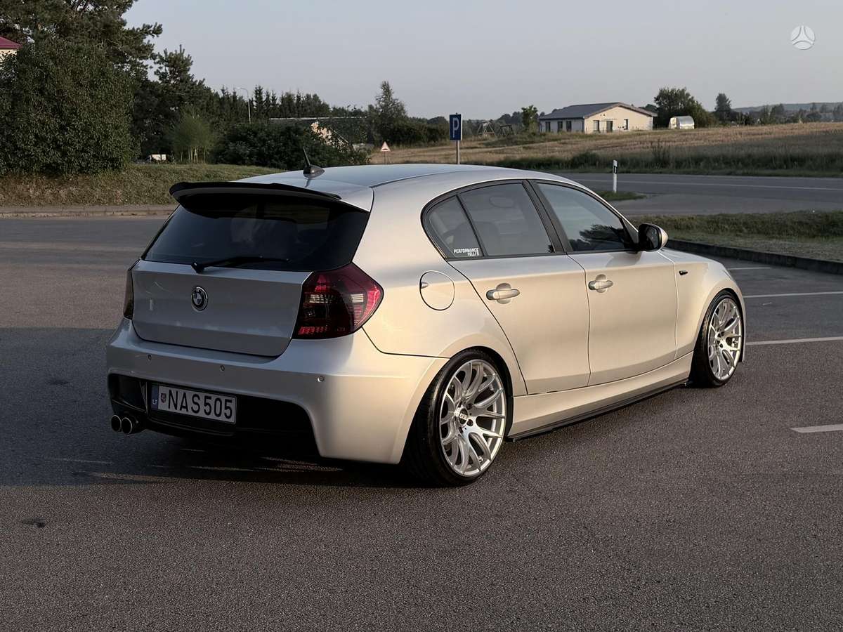 BMW 118, 2.0 l., hatchback