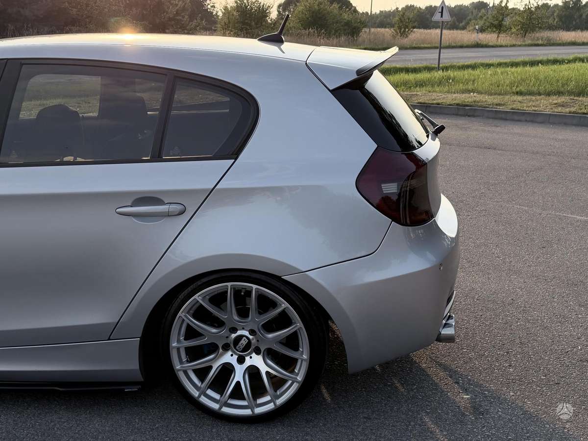 BMW 118, 2.0 l., hatchback