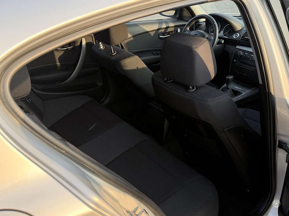 BMW 118, 2.0 l., Хэтчбек