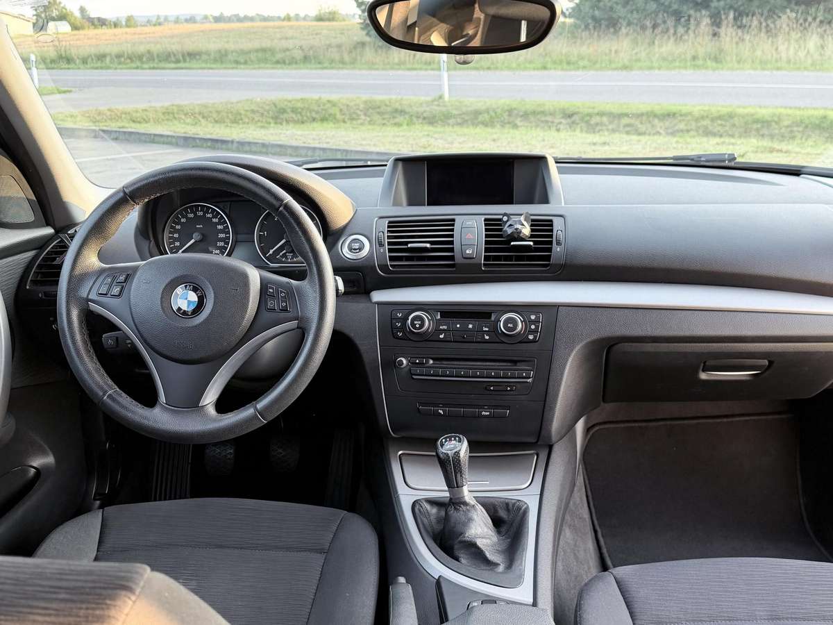 BMW 118, 2.0 l., Хэтчбек