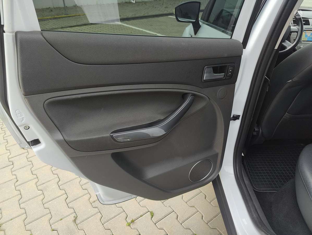 Ford Kuga, 2.0 l., Внедорожник / Кроссовер