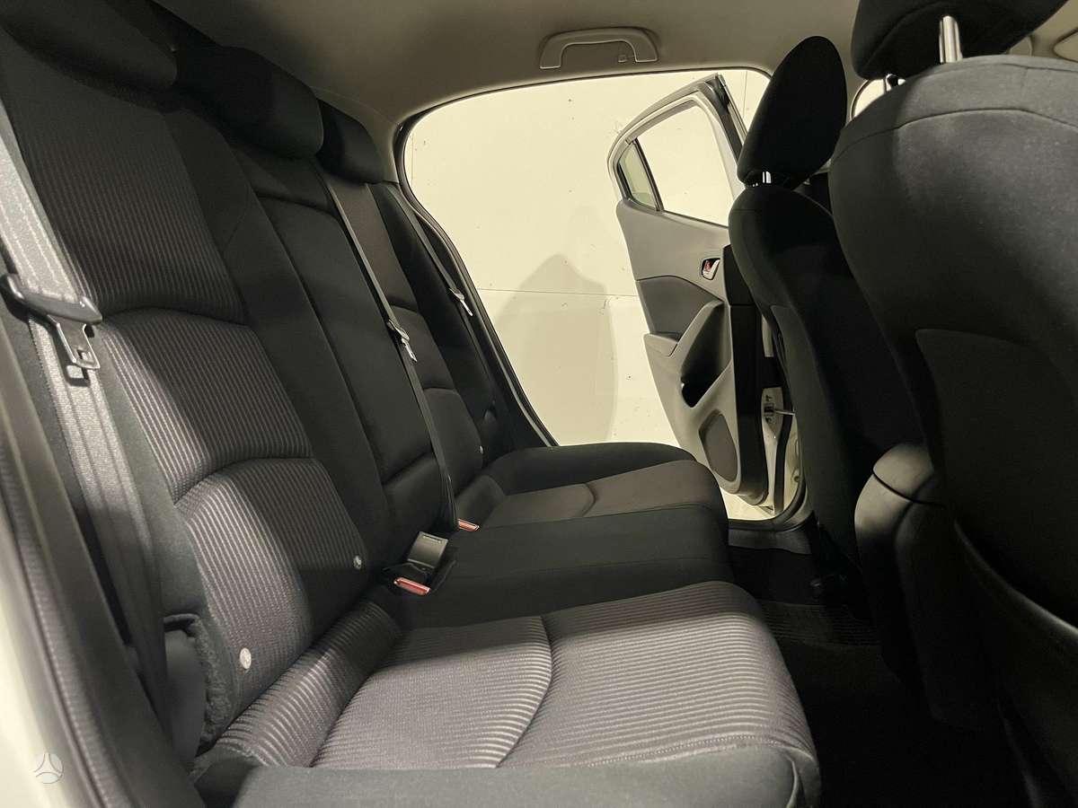 Mazda 3, 2.0 l., hatchback
