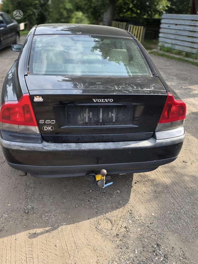 Volvo S60 dalimis