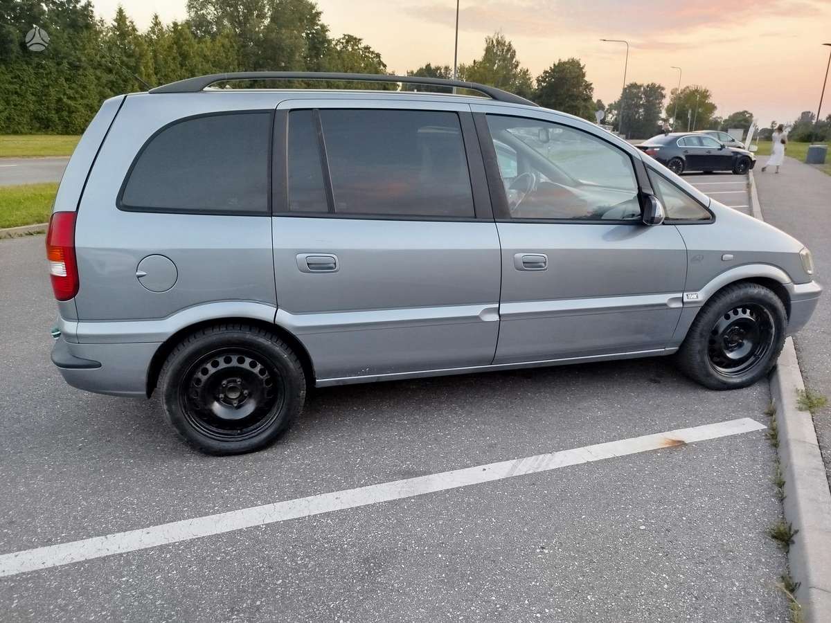 Opel Zafira - 4