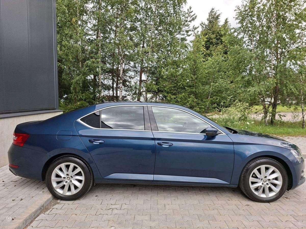 Skoda Superb, 2.0 l., hatchback