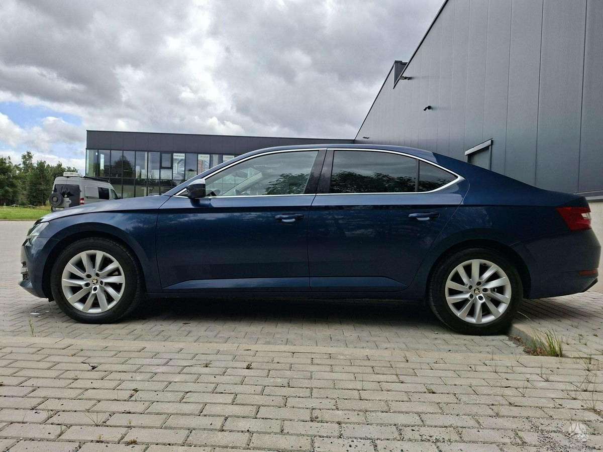Skoda Superb, 2.0 l., hatchback