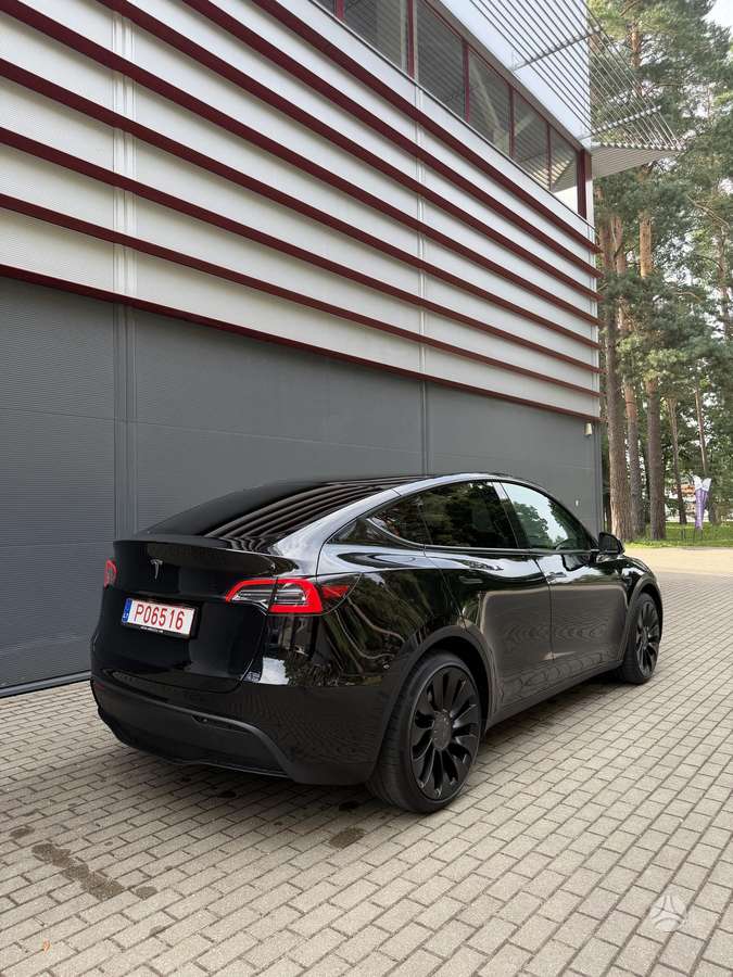 Tesla Model Y, 85 kWh, universalas