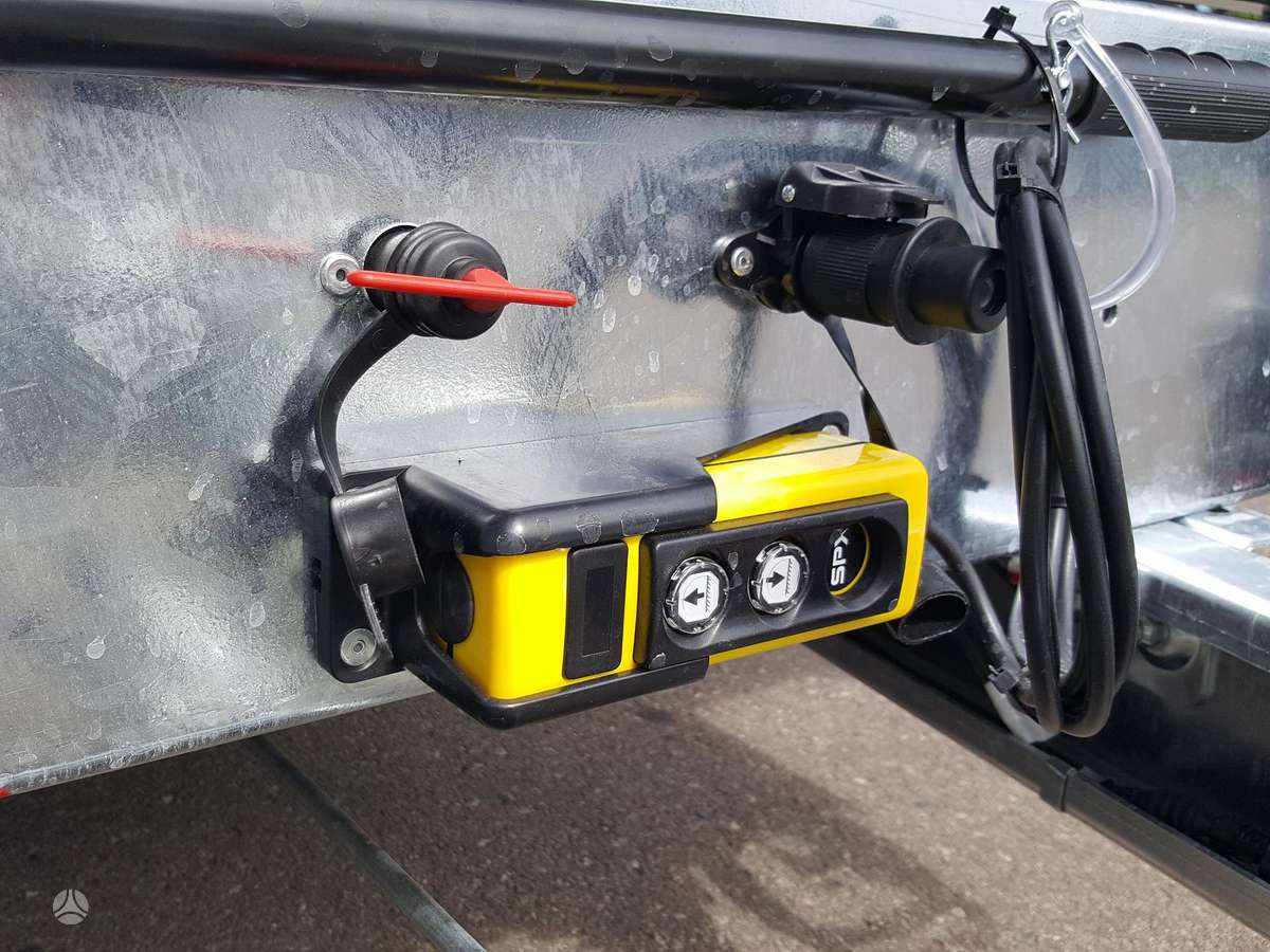 Humbaur HTK, passenger car trailers