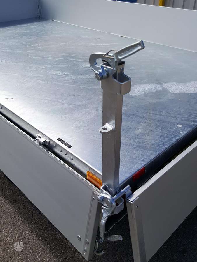 Humbaur HTK, passenger car trailers