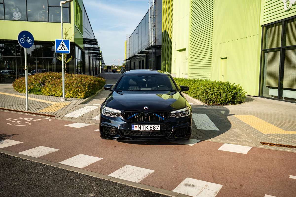 BMW M550, 4.4 l., Седан