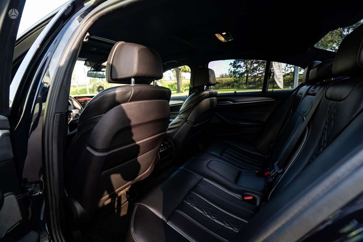 BMW M550, 4.4 l., Седан