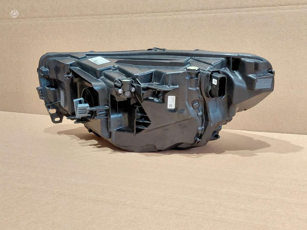 Volvo C40 lights