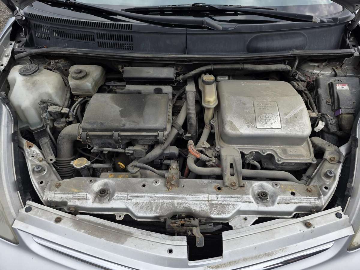 Toyota Prius по частям