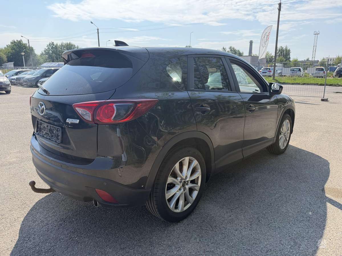 Mazda CX-5, 2.2 l., off-road / crossover