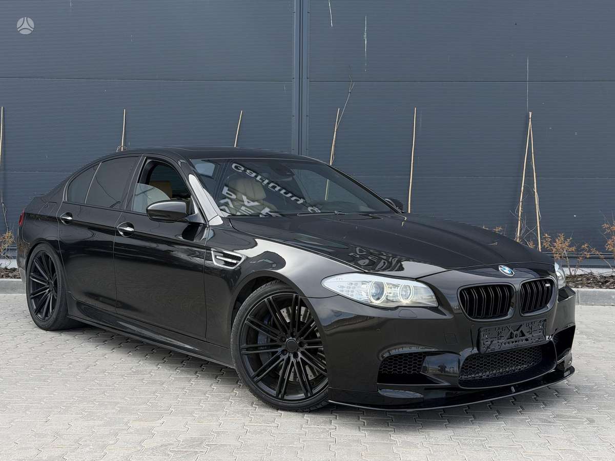 BMW M5, 4.4 l., Седан