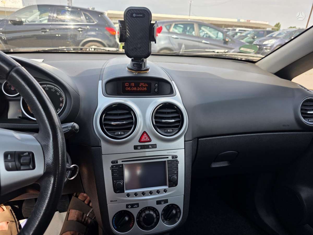 Opel Corsa, 1.2 l., hatchback