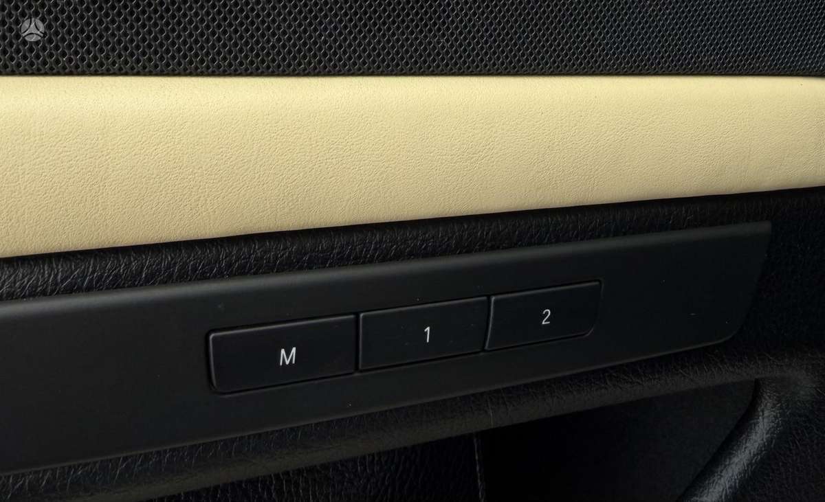 BMW M5, 4.4 l., saloon / sedan