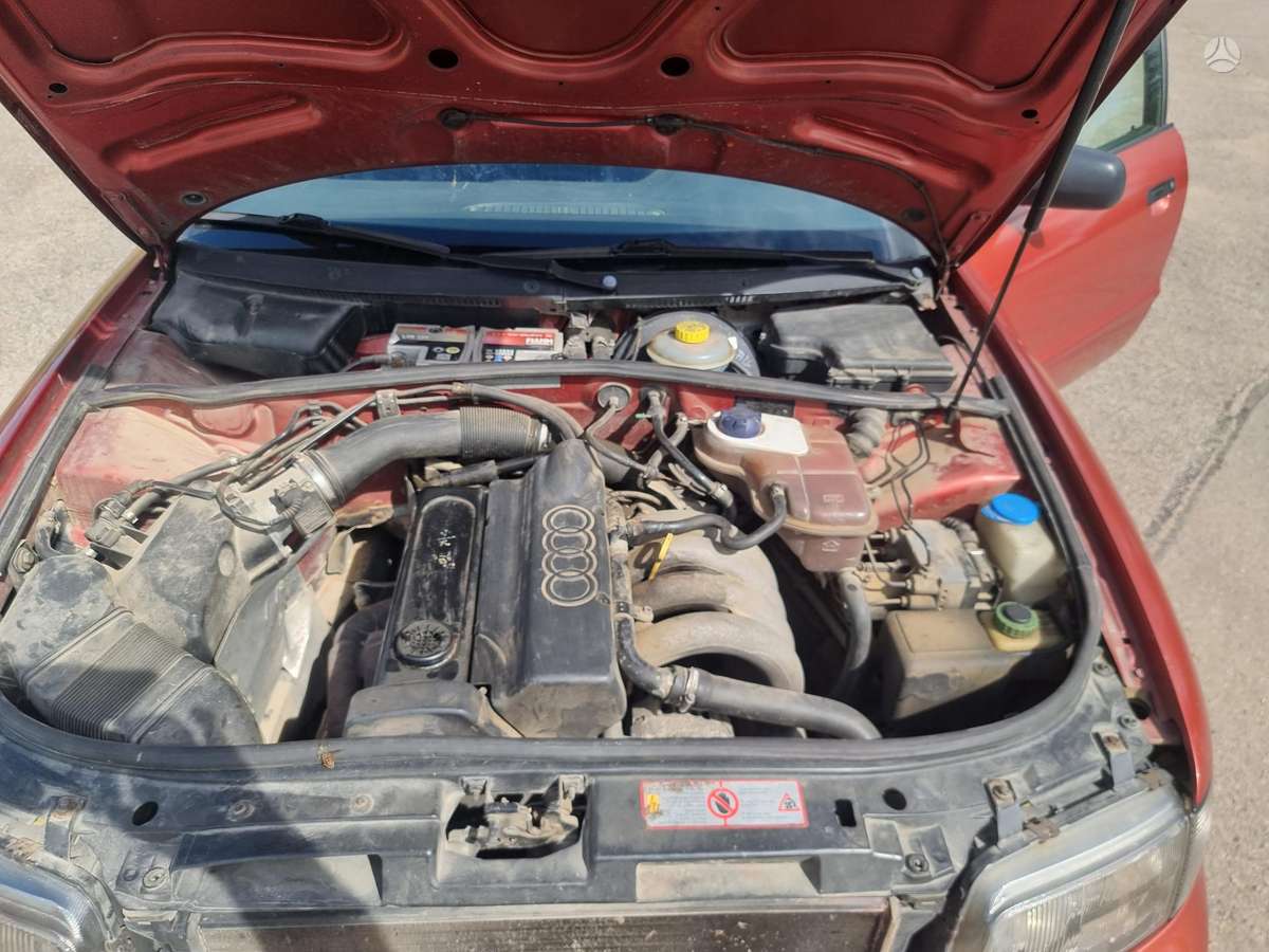 Audi A4, 1.6 l., Седан