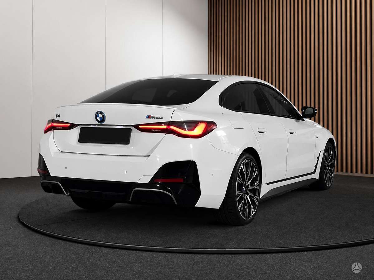 BMW i4, 84 kWh, coupe