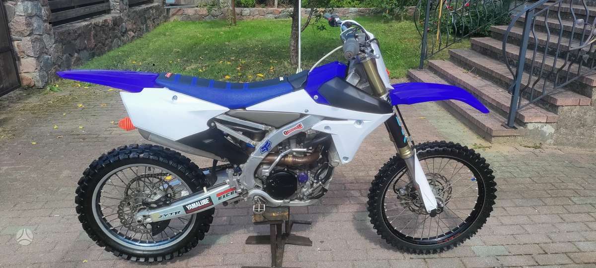 Yamaha YZF 2500cc, krosiniai